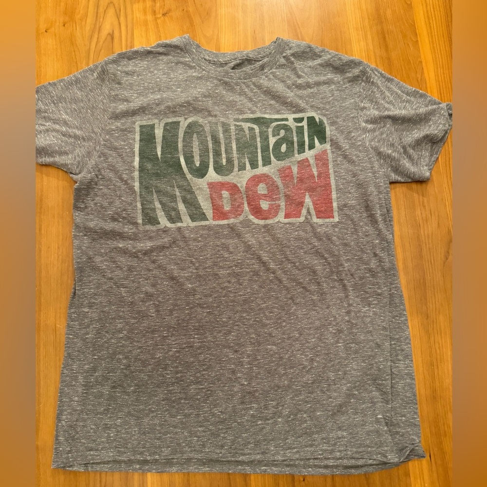 Mountain Dew distressed soft tri-blend t-shirt men’s Large grey green red